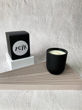 Load image into Gallery viewer, Caramel Butter soy wax candle. 160g
