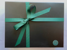 Load image into Gallery viewer, Luxe Gift Hamper
